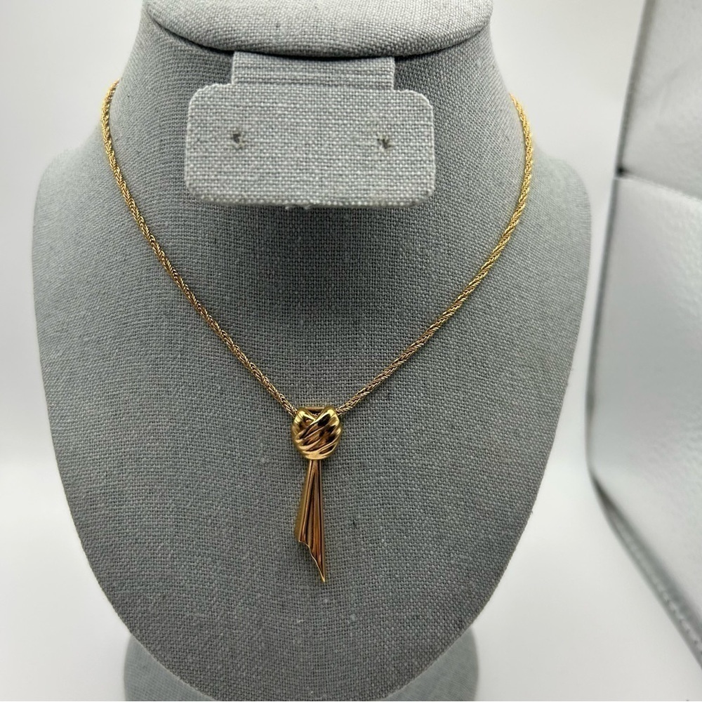 Vintage Monet Twisted Rope Gold Tone Chain 15" with Articulated Tassel Pendant